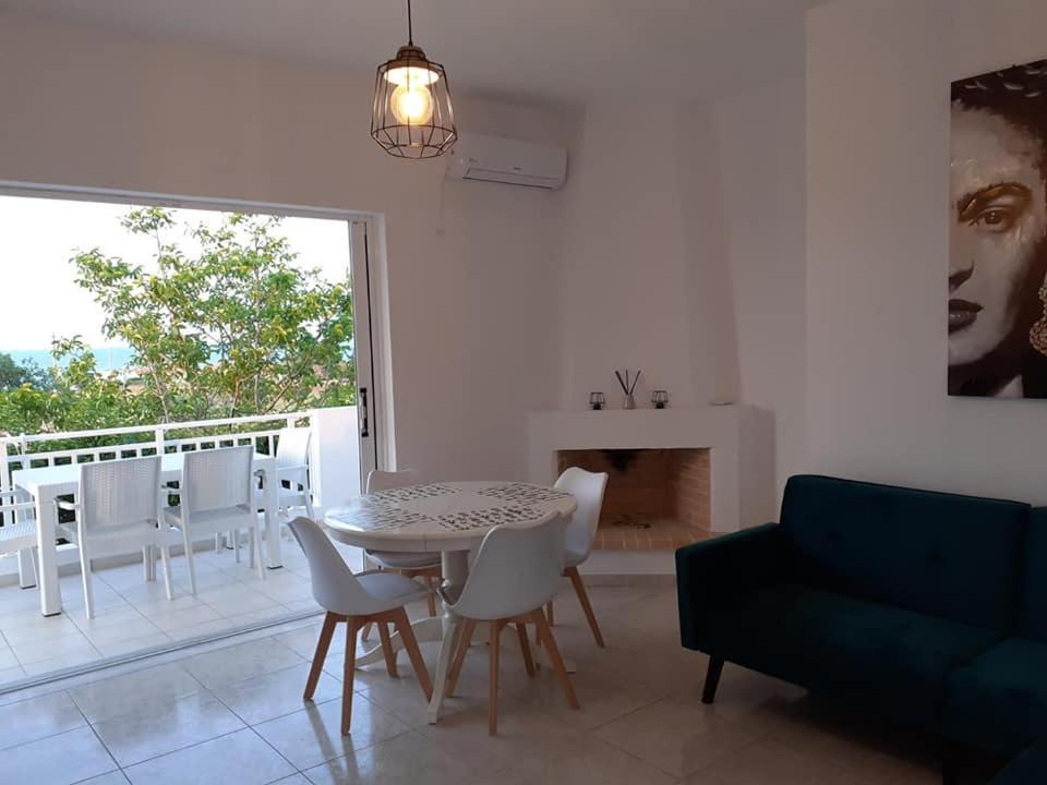 Retreat Apartments In Drosia - 2 Bedrooms Apartment Makris Gialos  Esterno foto